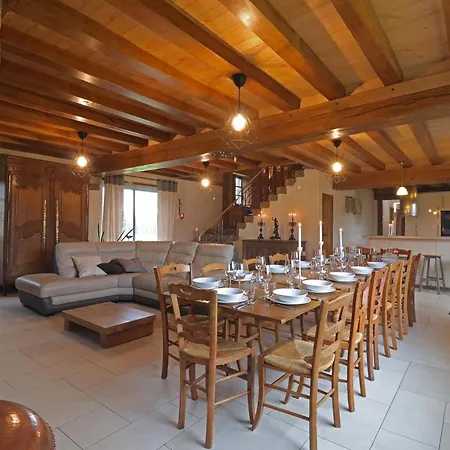 Maison Authentique Avec Jeu De Societe, Terrasse Et Jardin, Ideale Pour Tribu - Fr-1-497-142 * Céaucé