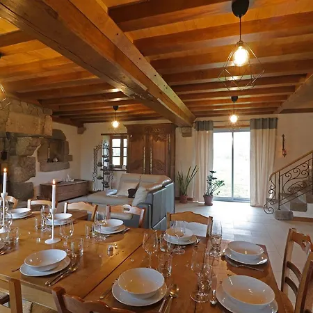 Maison Authentique Avec Jeu De Societe, Terrasse Et Jardin, Ideale Pour Tribu - Fr-1-497-142 Céaucé