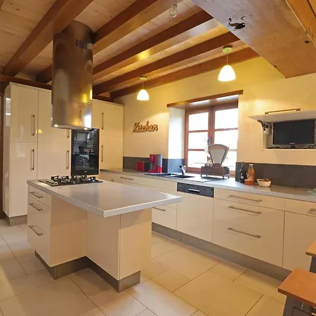 Maison Authentique Avec Jeu De Societe, Terrasse Et Jardin, Ideale Pour Tribu - Fr-1-497-142 Céaucé