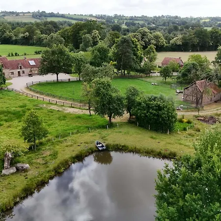 Maison Authentique Pres D'un Etang Avec Animaux Acceptes, Linge Et Menage Inclus - Fr-1-497-142 بيت للعطل *
