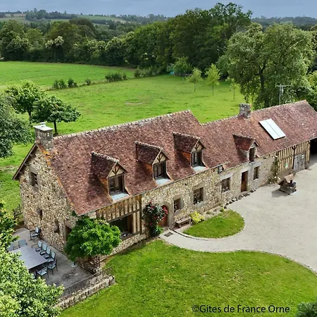 Feriehus Maison Authentique Avec Jeu De Societe, Terrasse Et Jardin, Ideale Pour Tribu - Fr-1-497-142 Céaucé