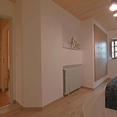 Maison Authentique Avec Jeu De Societe, Terrasse Et Jardin, Ideale Pour Tribu - Fr-1-497-142 *