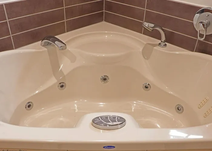 Ferienhaus Maison Authentique Pres D'un Etang Avec Animaux Acceptes, Linge Et Menage Inclus - Fr-1-497-142 Céaucé